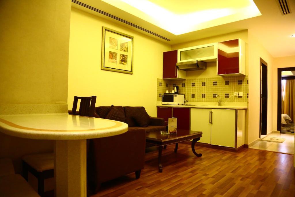 Sanam Hotel Suites - ริยาดห์ ห้อง รูปภาพ